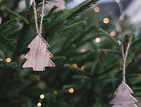  Praha 5, Smíchov
- Klasické dřevěné ozdoby na vánočním stromečku nikdy neomrzí