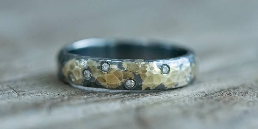 Textured band for plus size rings