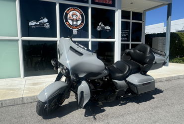 2024 HARLEY-DAVIDSON ULTRA LIMITED motorcycle for rent near Daytona Beach, FL