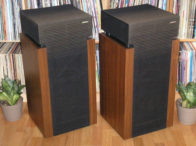 Bose 601 Series II Speakers - Woofers Refoamed - Near M...