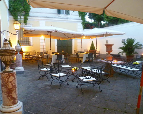 Corsi di cucina Ercolano: Tra cucina e atmosfera: lezione culinaria in Villa