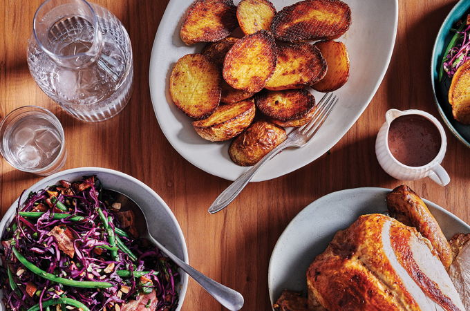 Poulet rôti et pommes de terre croustillantes