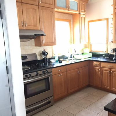 Amazing Location - Large 3 Bedroom Outside of Gate 7 