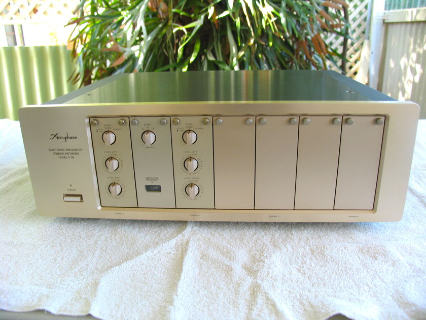 Accuphase  F-25 Active Electronic Crossover Solid State