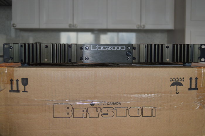 Bryston 2B Power Amp & .5 Pre Amp Power and Pre Amp