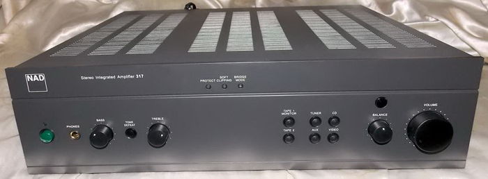 NAD 317 integrated amplifier, mint with remote and box