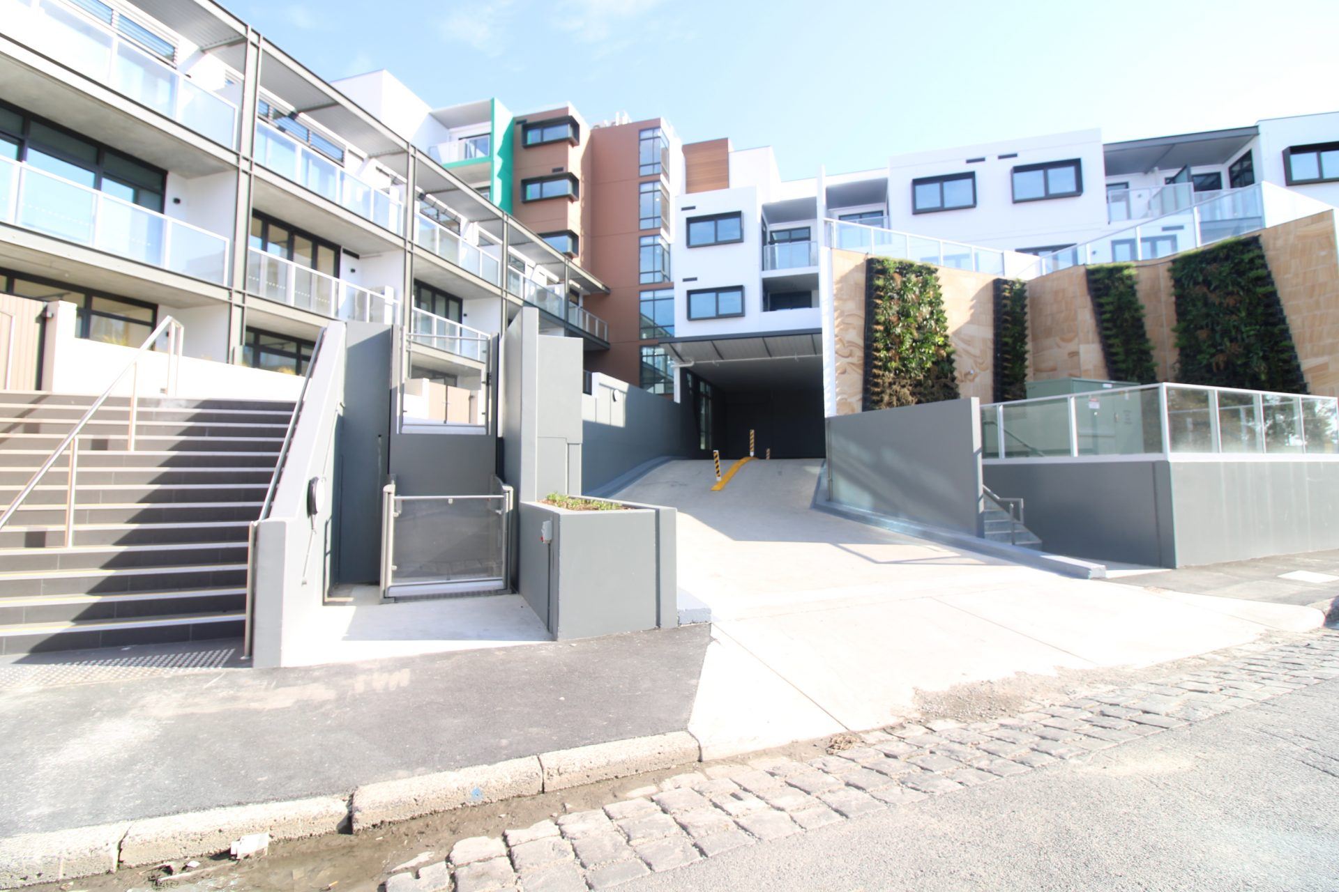 FOR LEASE - Take Your Riverside Place With This Stunning 2-Bedroom 2-Bathroom inc. Study - Image 14