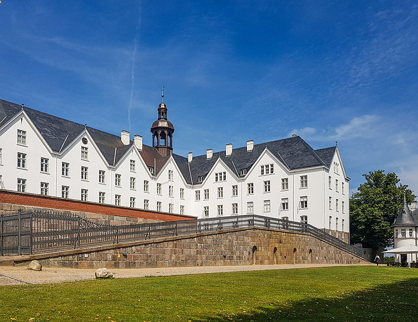  Wyk auf Föhr
- Schloss Plön