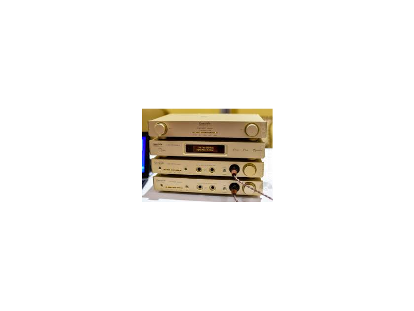 Questyle Gold Stack Headphone Amp/DAC