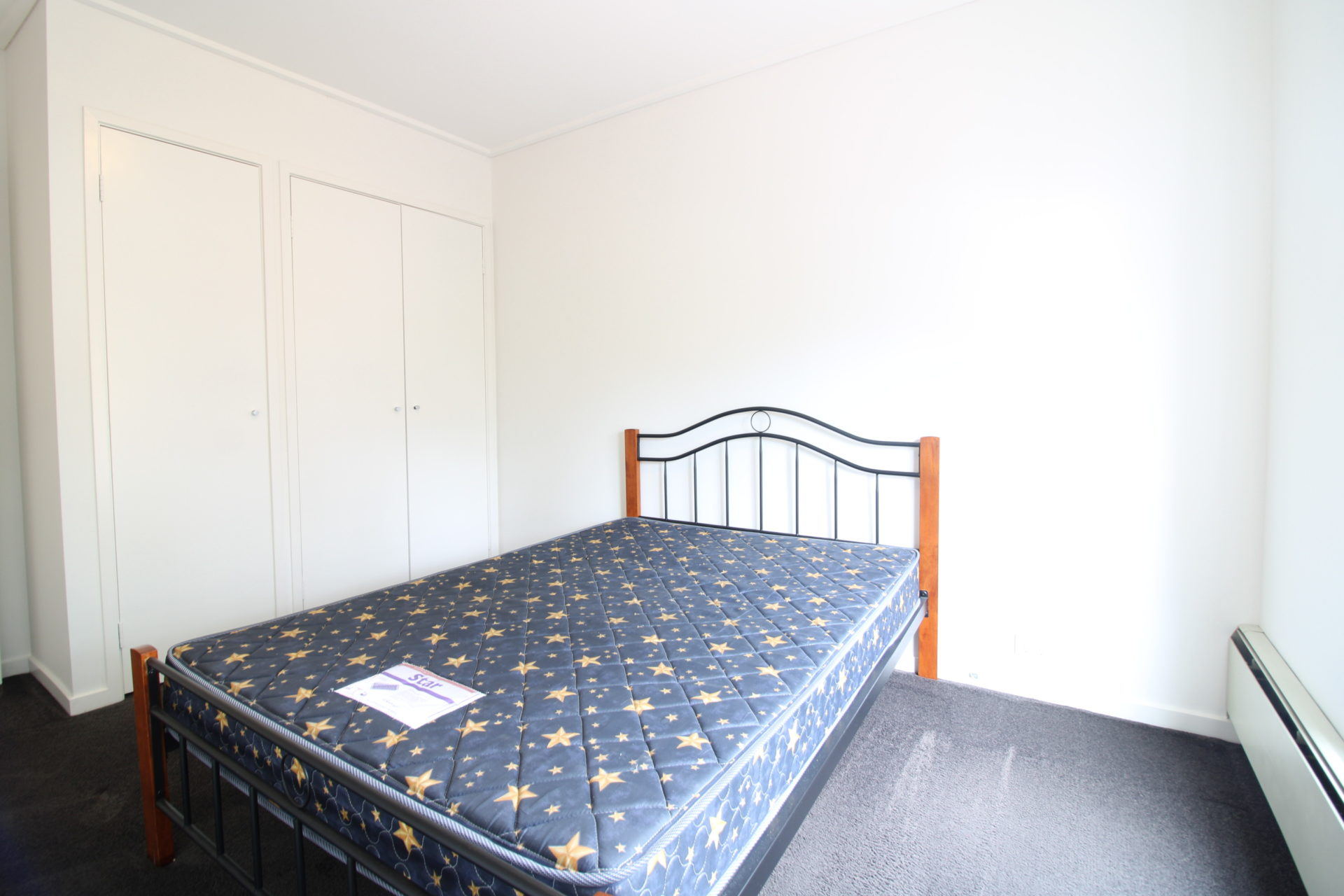 FOR LEASE Spacious & Recently Repainted 2-Bedroom in Stunning Garden Setting - Image 9