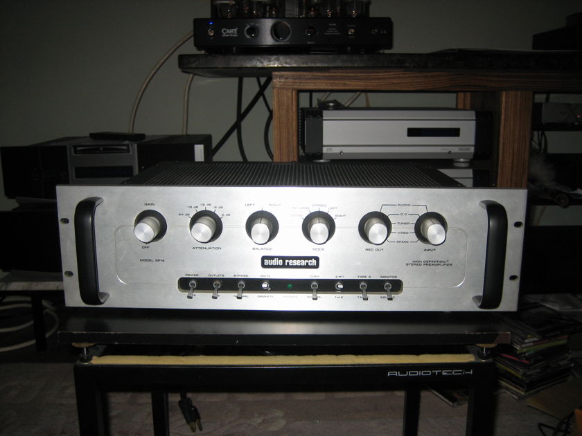 Audio Research SP-14 With excellent Phono Stage