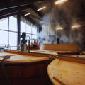 Washbacks cuves de fermentation de la distillerie Lagg située sur l'île d'Arran en Ecosse