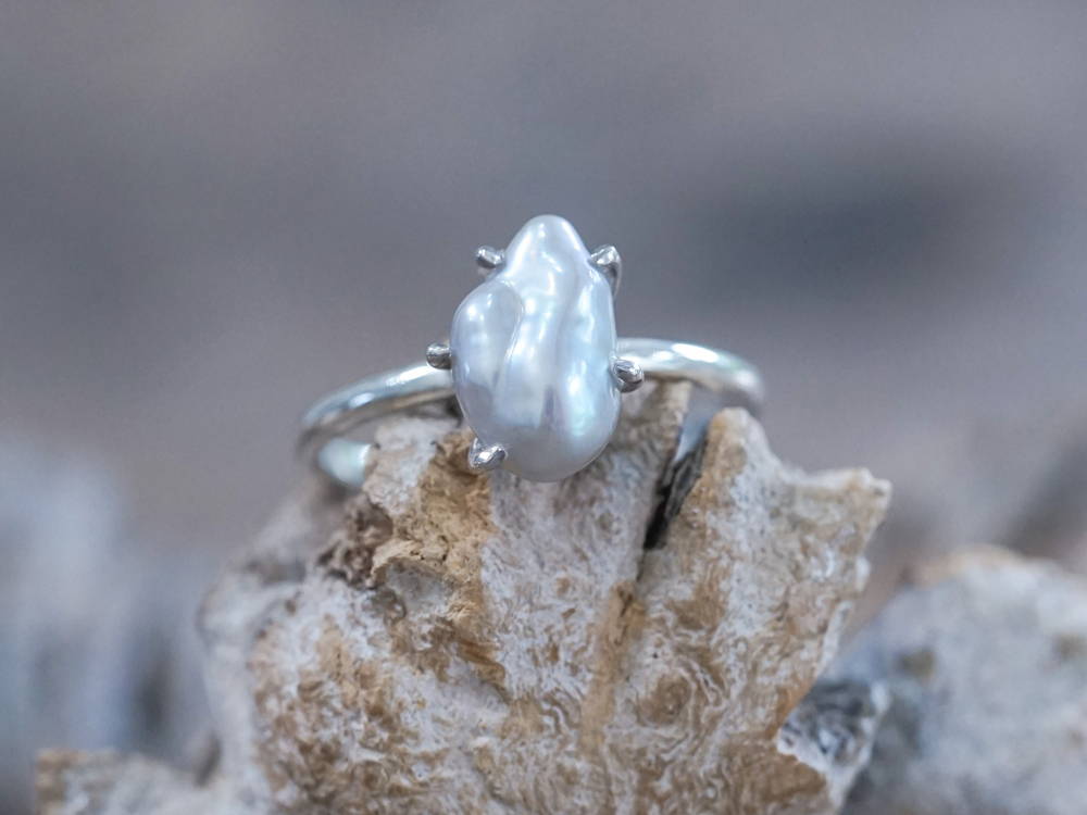 Keshi Pearl Ring