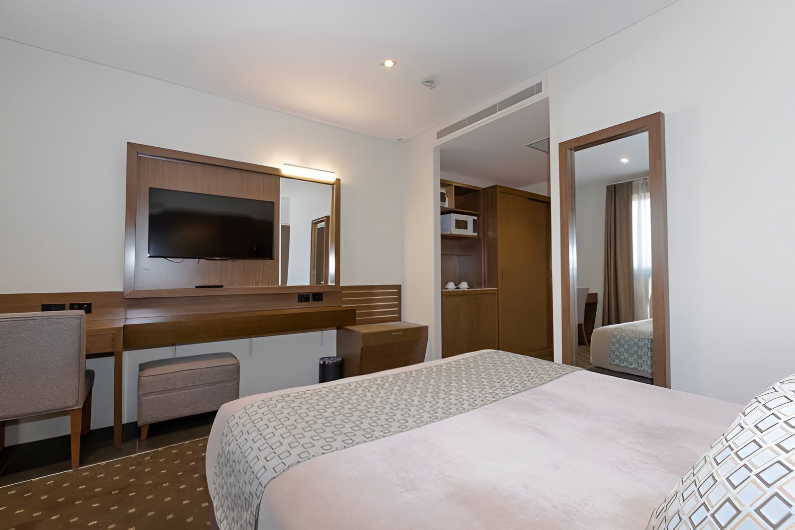 Motel 10 Voucher - Image 5