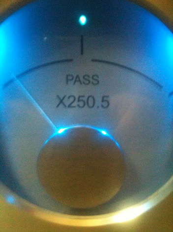 Pass Labs X- 250.5 POWER AMP