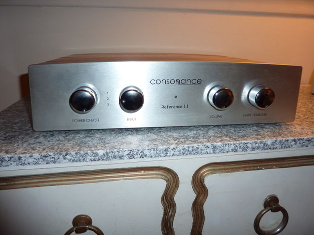Consonance Reference 1.1 Tube Preamp