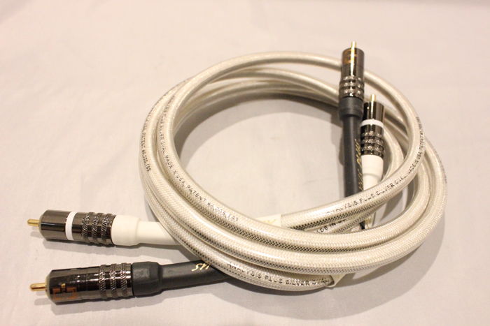 Analysis Plus Inc. Silver Oval-In RCA interconnect pair