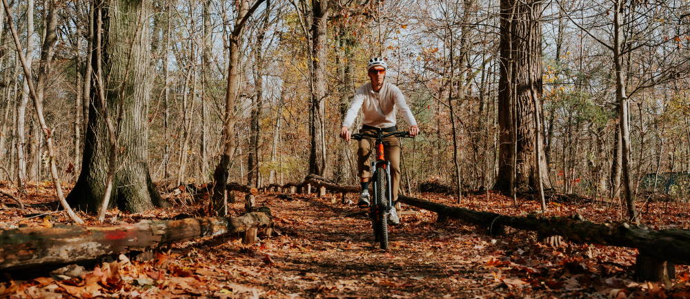 Rider on an electric mountain on trail