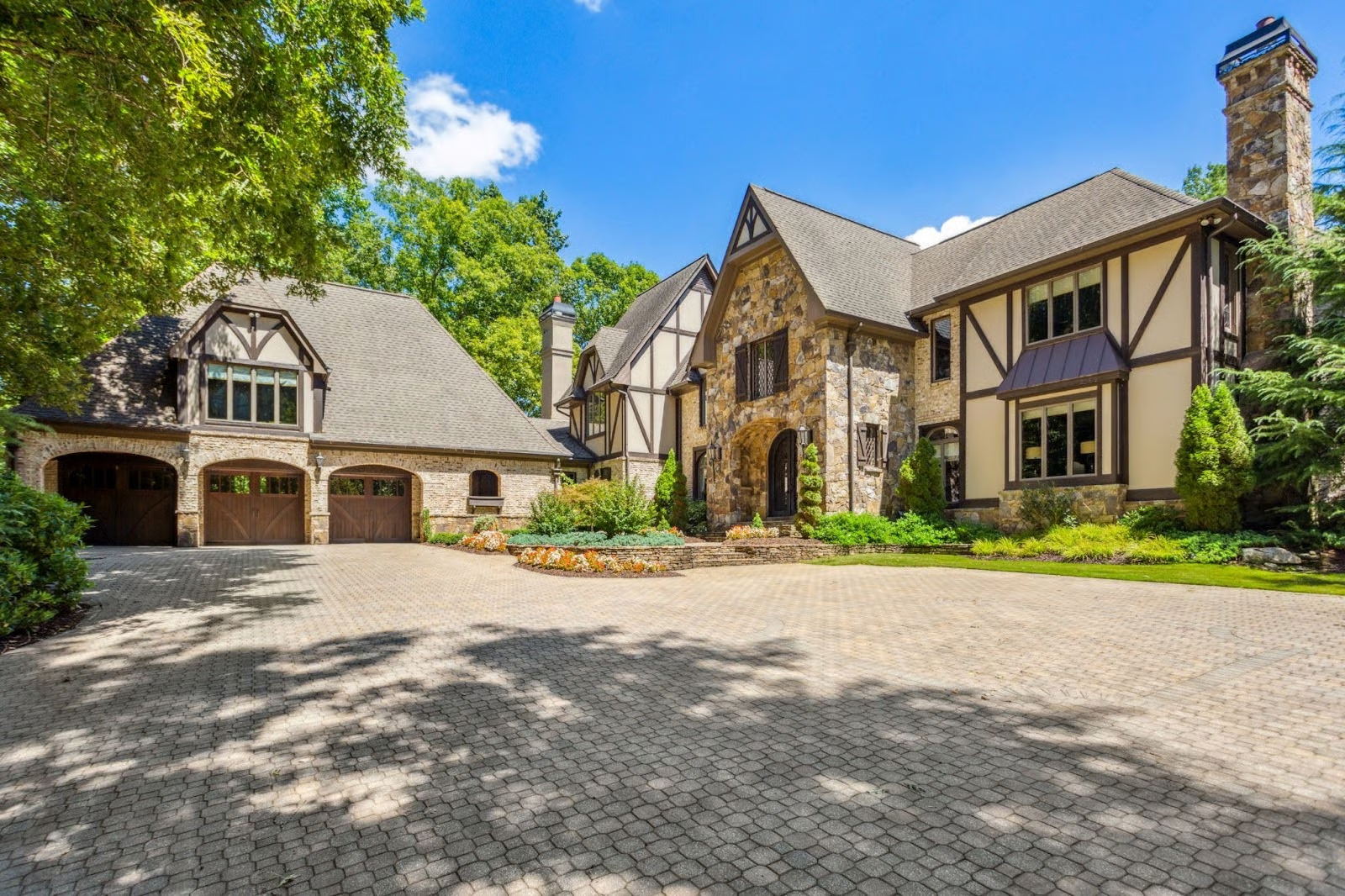 Debra Johnston 2021 Year in Review: Luxury Market Highlights