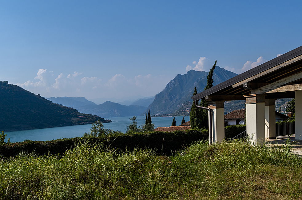  Iseo
- panoramic view villa with swimming pool
