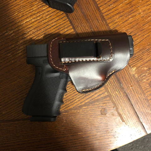 shoulder holster review, shoulder holster for men, shoulder holster for fat guy, right hand shoulder holster