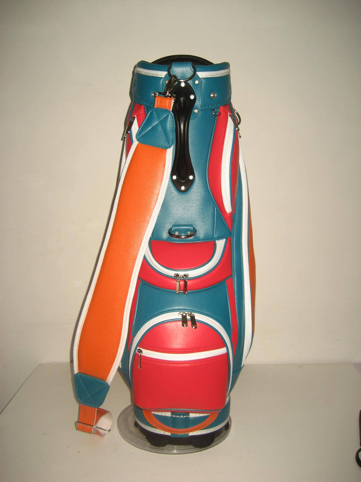 Customised football club golf bags by Golf Custom Bags 29