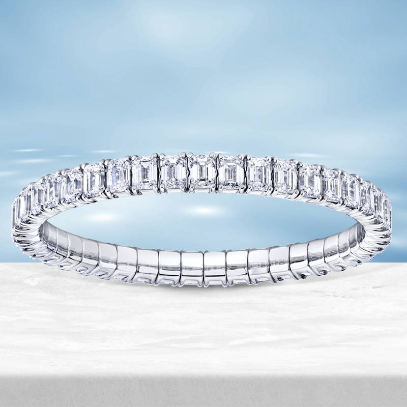 emerald cut diamond stretch bracelet in white gold