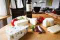 Vins et fromages : un autre atout de la Loire à découvrir lors de votre balade à vélo !