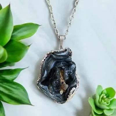 Agate Rough Pendant - Includes Chain