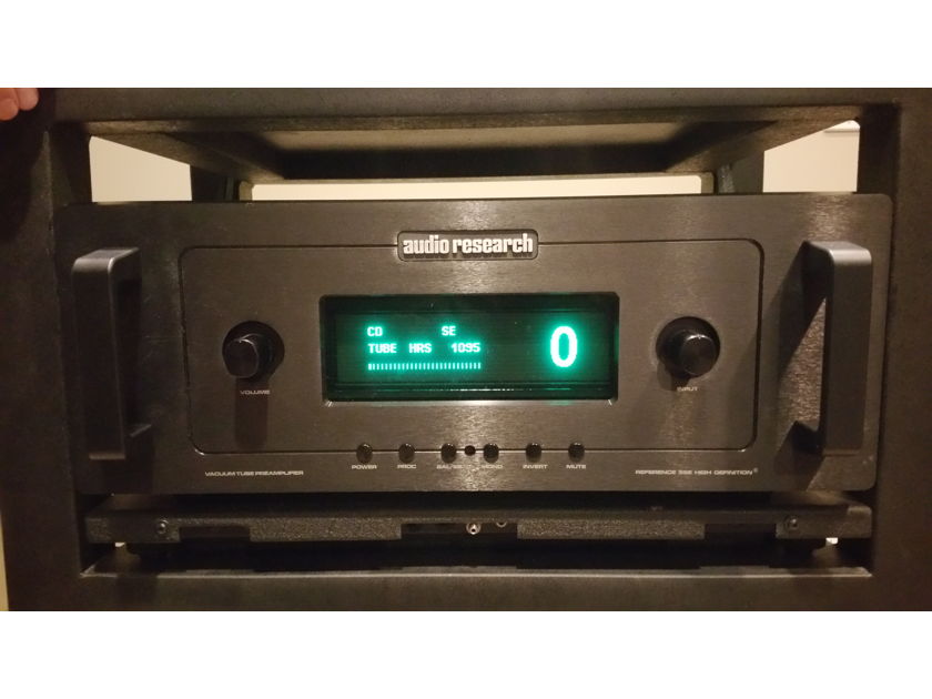 Audio Research Reference 5 SE Black Preamplifier