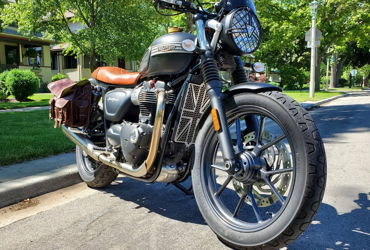 2020 TRIUMPH STREET TWIN motorcycle for rent near Forest Park, IL