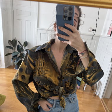 Stunning oversized vintage shirt