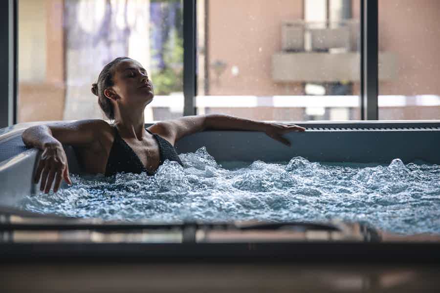 Private Spa with Jacuzzi and Sauna - photo 4