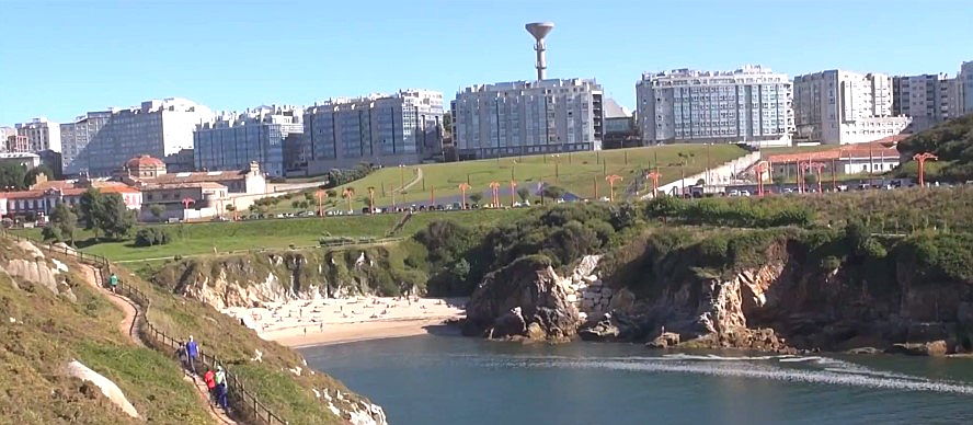  La Coruña, Espagne
- Praia das Lapas cala torre hercules - monte alto, coruña.jpg