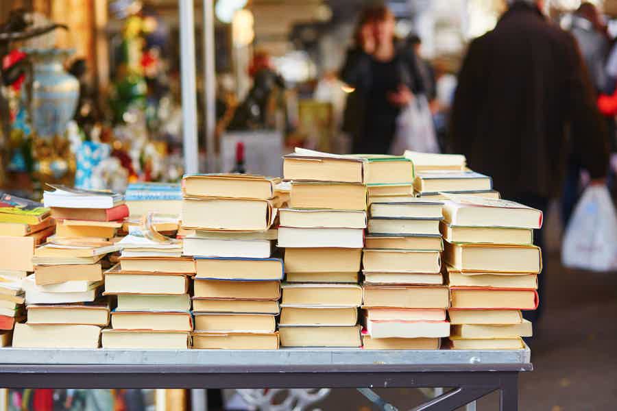 Private Insider Tour of Grand Ecseri Flea Market - photo 3