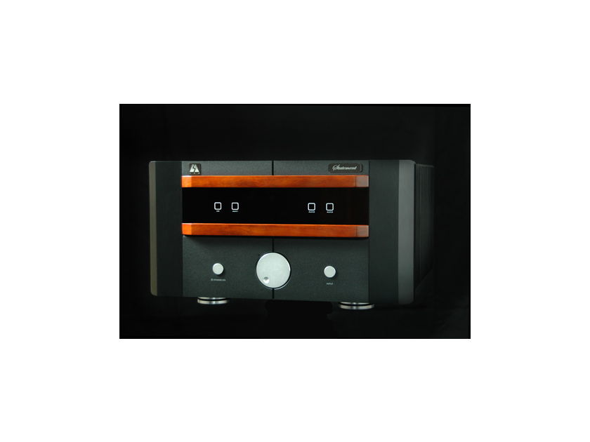 LSA Statement Integrated amp New 150wpc amp w/superb reviews Compare at $10k