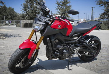 2014 YAMAHA FZ-09 motorcycle for rent near Los Angeles, CA