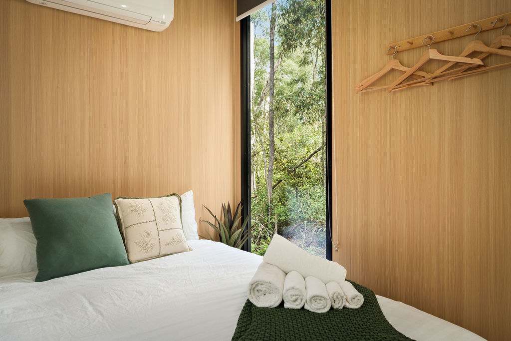 Van Demears Escapes 1 Night Voucher - Image 2