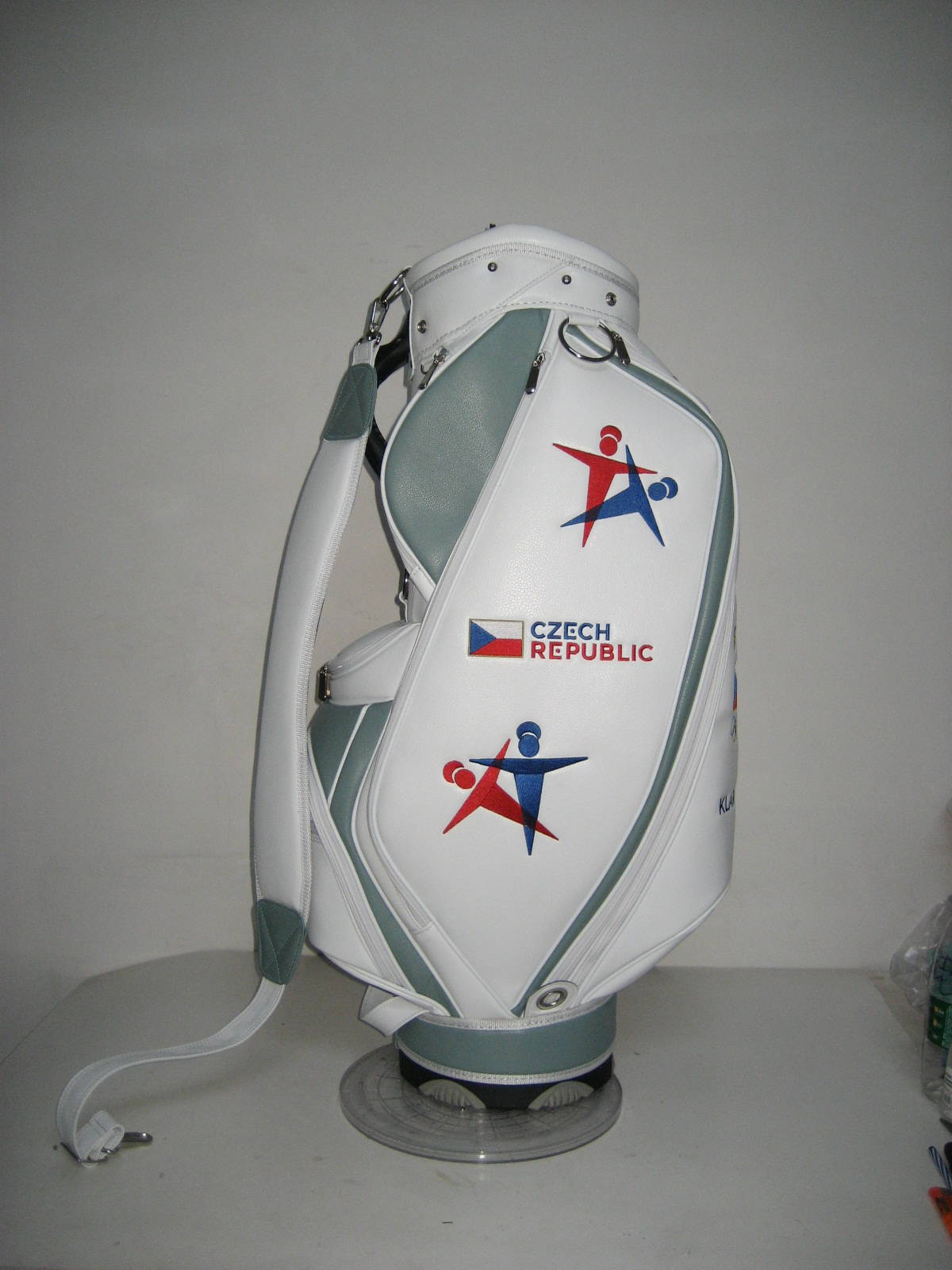 Customised football club golf bags by Golf Custom Bags 101