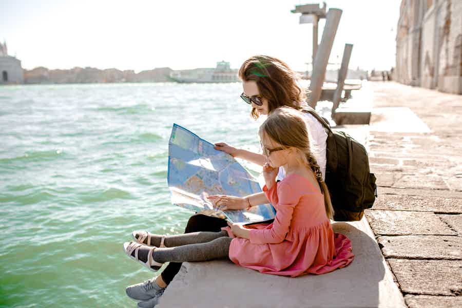 Family-friendly Treasure Hunt Photos Tour for Kids in Venice - photo 6