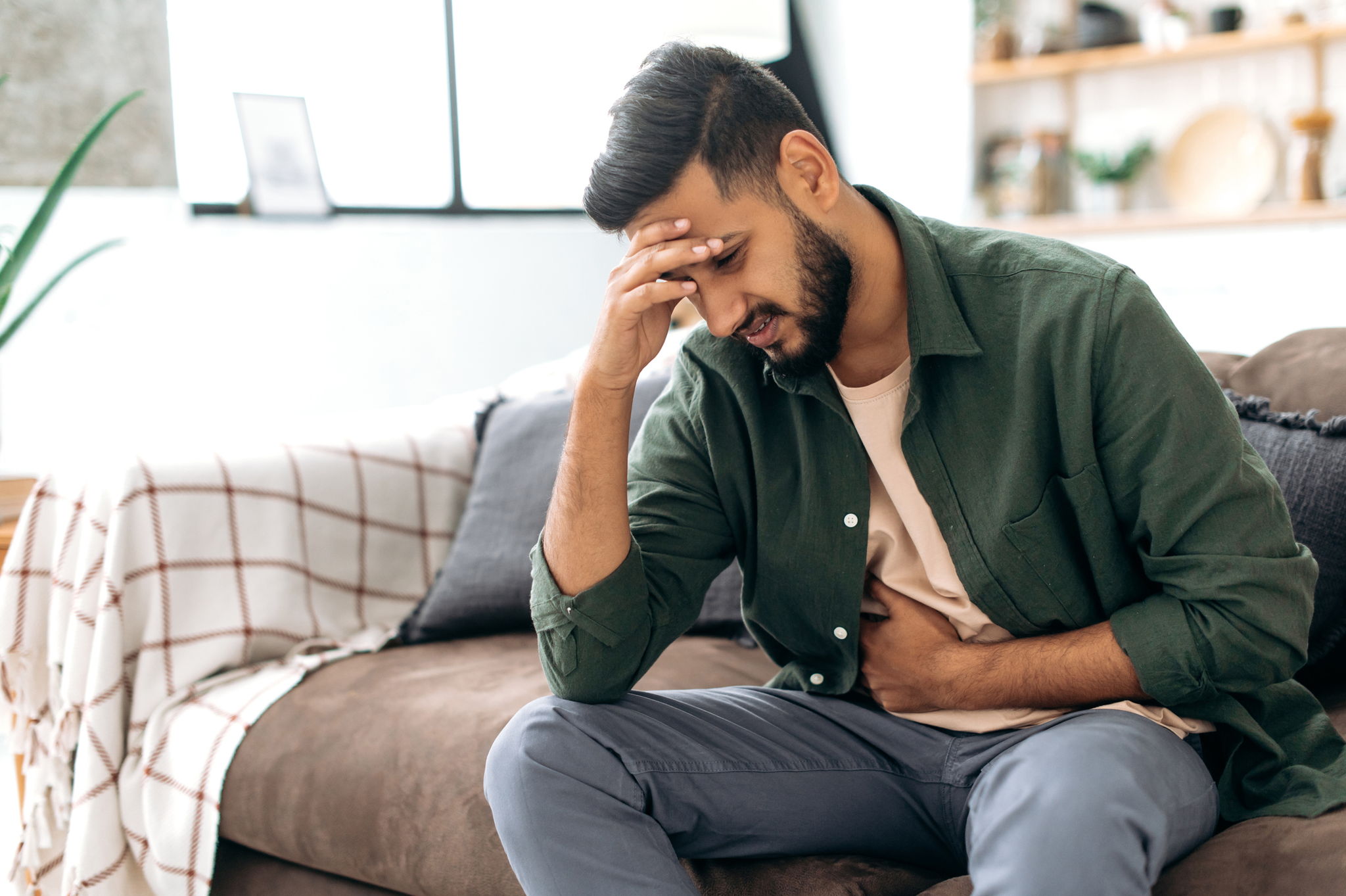 Autoimmune Gastritis: Tell-Tale Signs & Gut Health Solutions