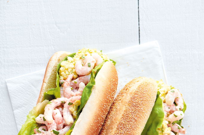 Sandwichs aux oeufs et aux crevettes nordiques