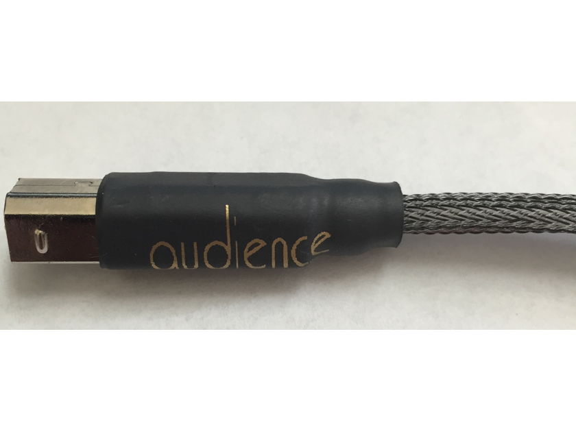 Audience Au24 SE USB cable. USB-A to USB-B. 1.5m.