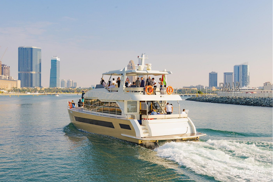 Dubai Marina Luxury Yacht Tour - Desert Safari in Red Dunes - photo 3