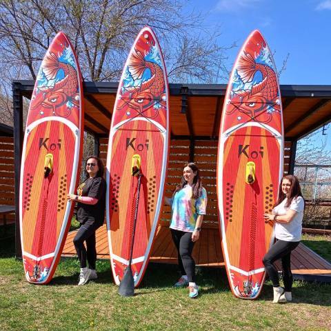 Feath-R-Lite beginner paddle board in Canada