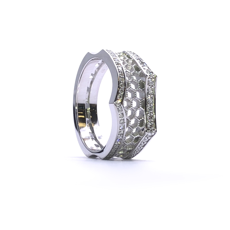 Beehive ring with diamond pavé