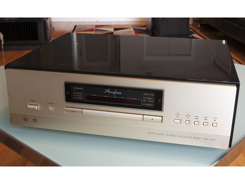 Accuphase DP-700 CD/SACD Player