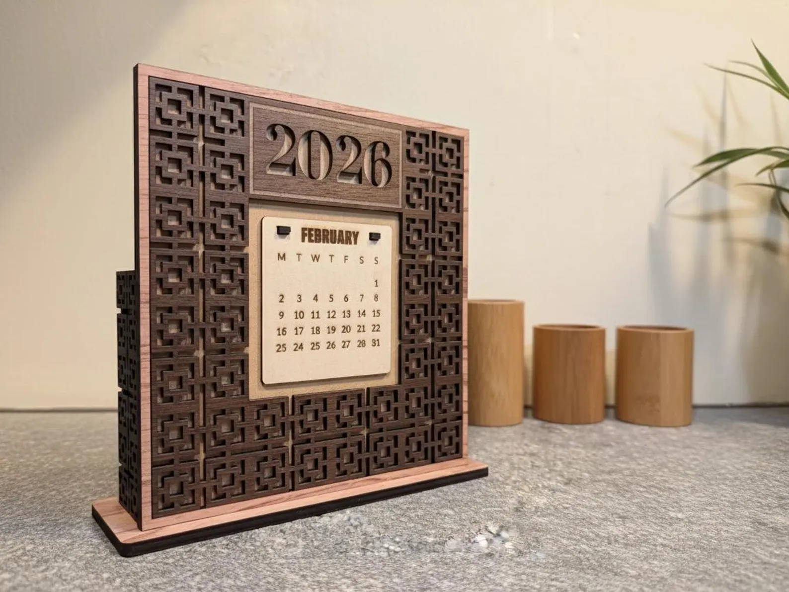 Calendario de escritorio (cortado y grabado con láser) 004