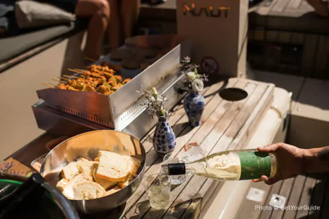 Private BBQ Cruise with Personal Chef & Drinks