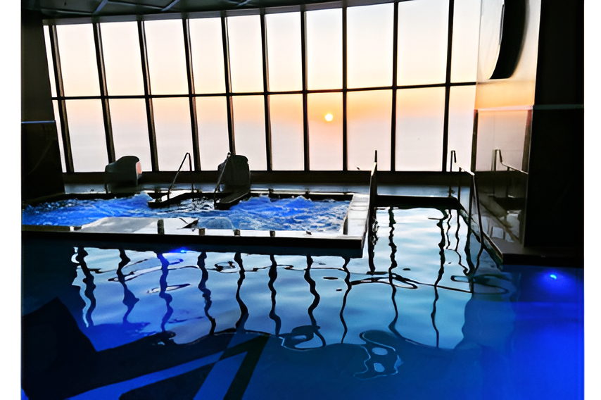 Gizmo’s Pool Care – 6-Month Pool Cleaning Service Package + Chemicals